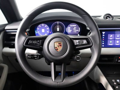 2025 Porsche Macan 4S Electric