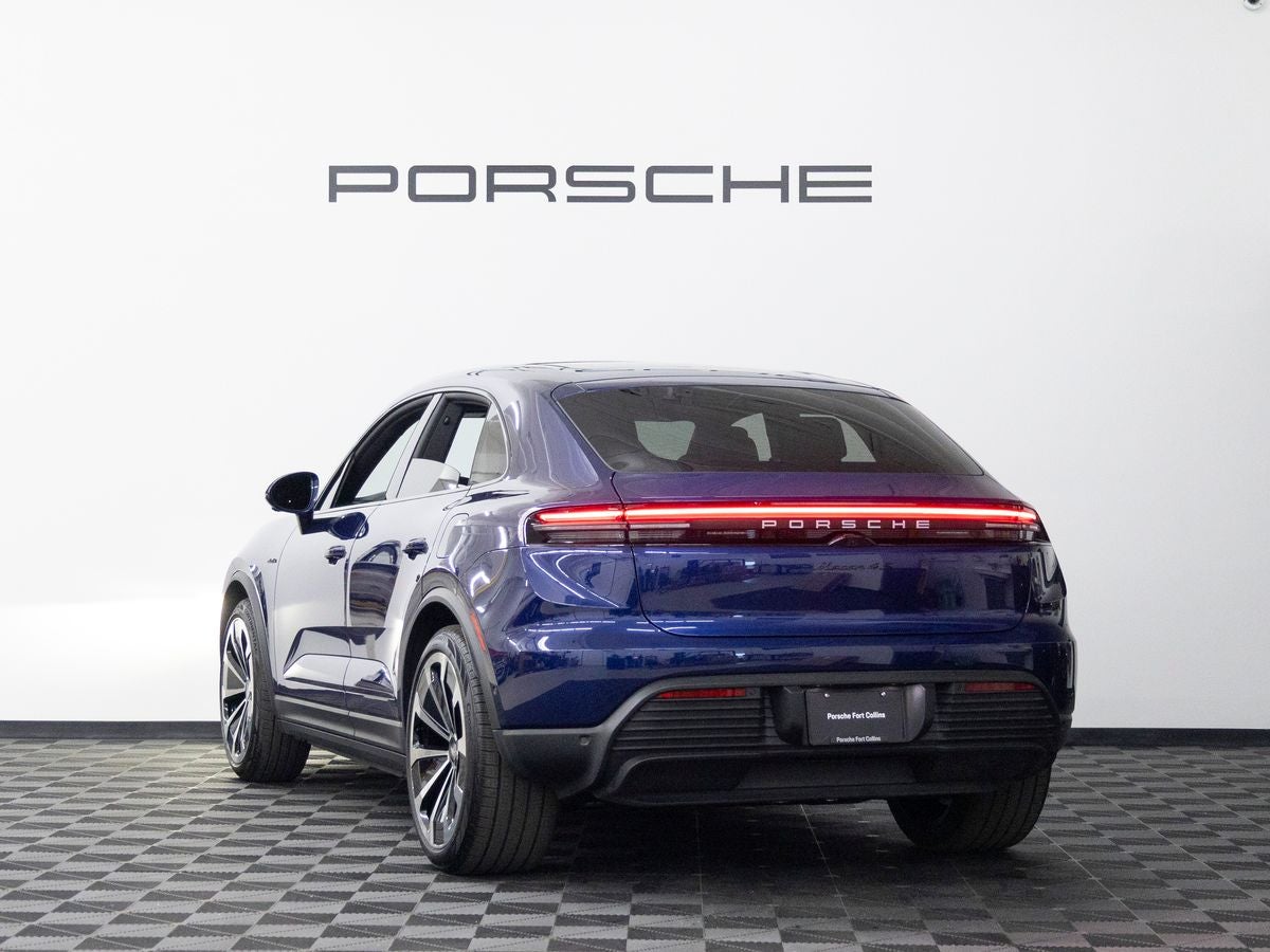 2025 Porsche Macan 4S Electric