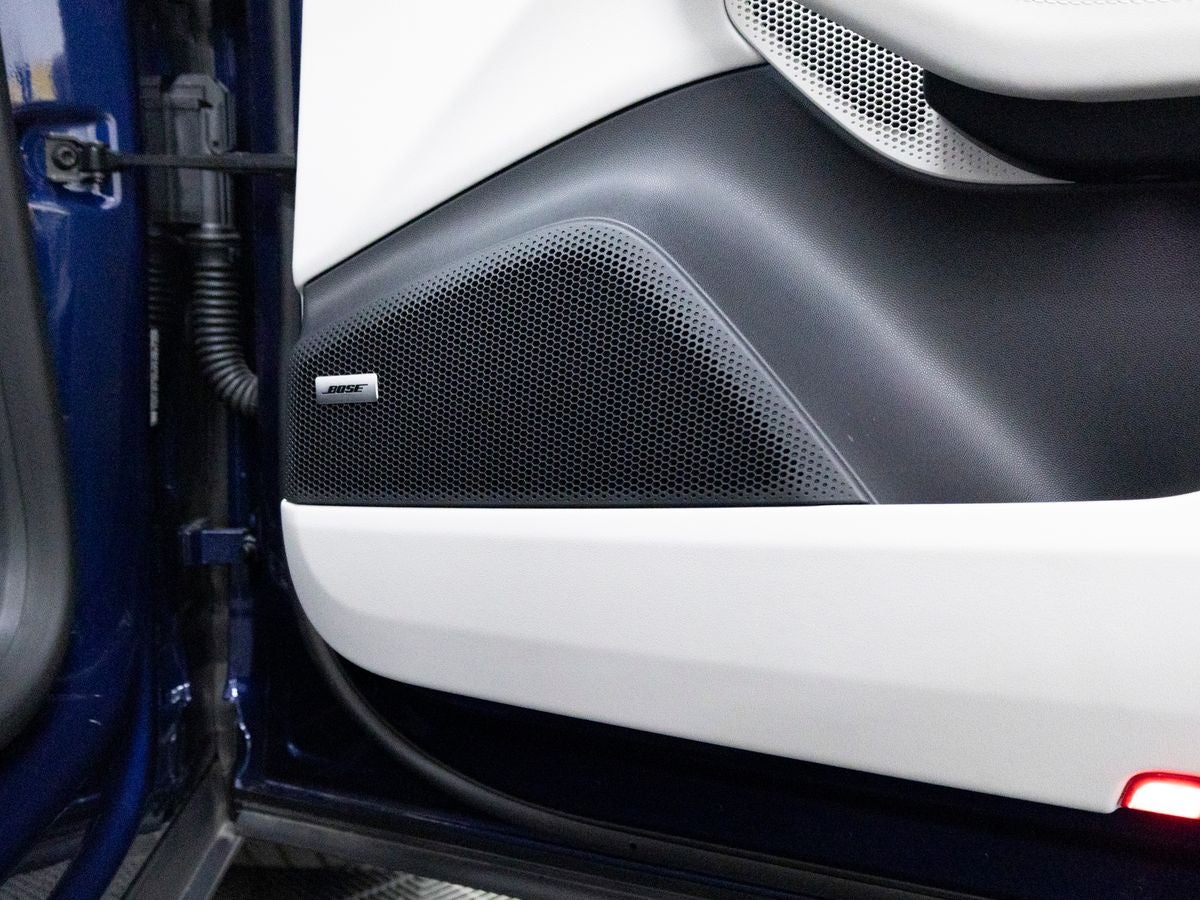 2025 Porsche Macan 4S Electric