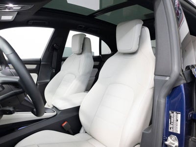 2025 Porsche Macan 4S Electric