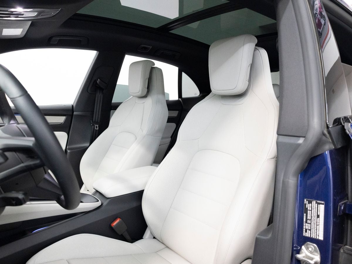 2025 Porsche Macan 4S Electric