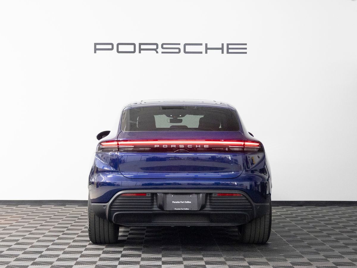2025 Porsche Macan 4S Electric
