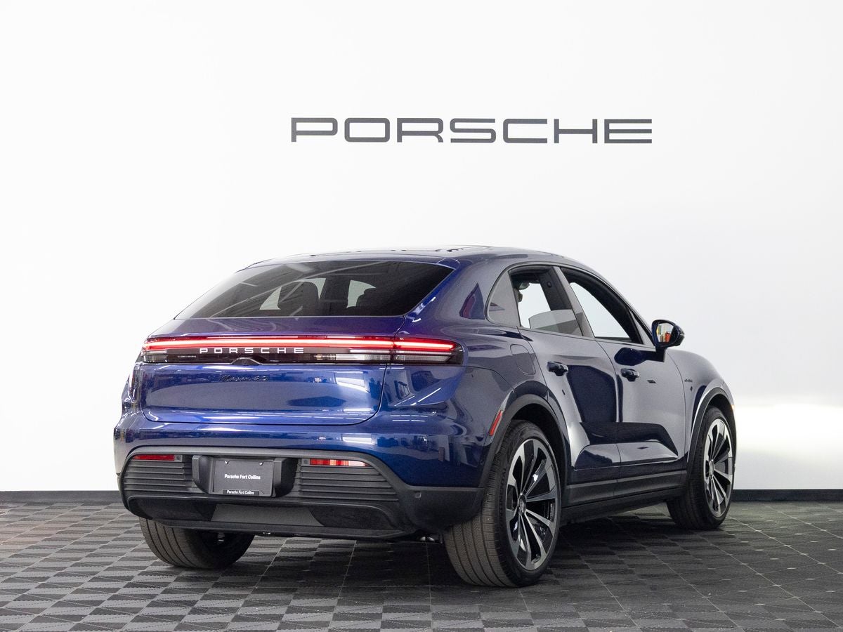 2025 Porsche Macan 4S Electric