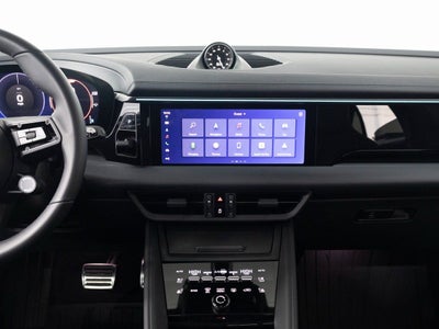 2025 Porsche Macan 4S Electric