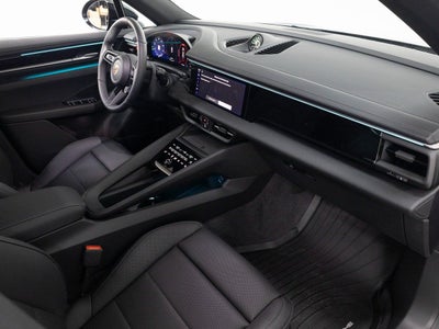 2025 Porsche Macan 4S Electric