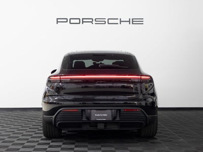 2025 Porsche Macan 4S Electric