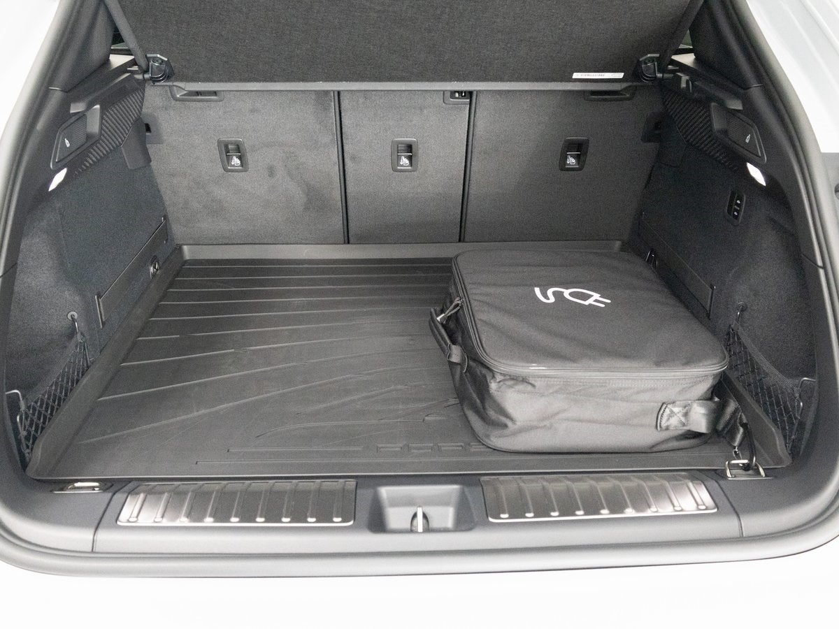 2025 Porsche Macan 4S