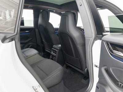 2025 Porsche Macan 4S