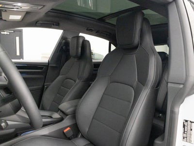 2025 Porsche Macan 4S