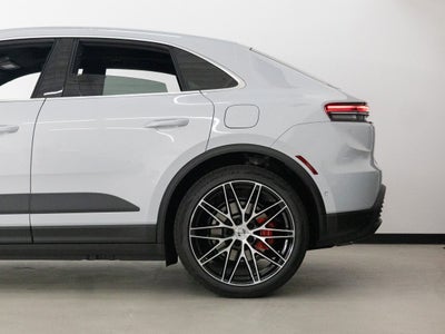 2025 Porsche Macan 4S