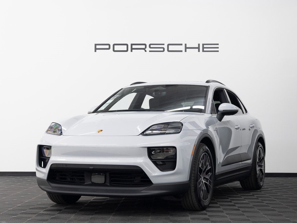 2025 Porsche Macan S