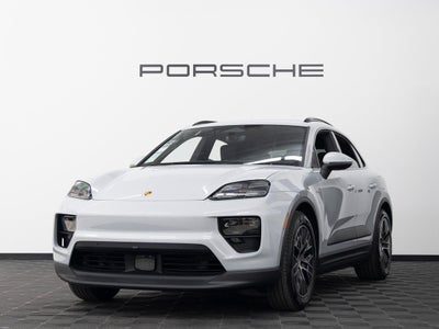 2025 Porsche Macan 4S