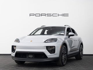 2025 Porsche Macan 4S