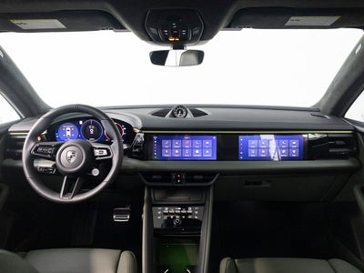 2025 Porsche Macan Turbo