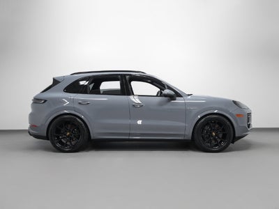 2024 Porsche Cayenne Base