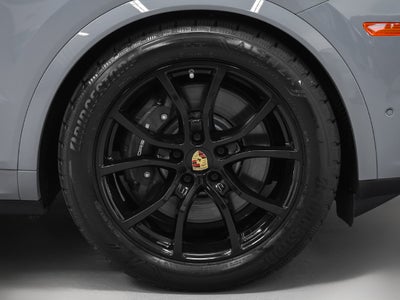 2024 Porsche Cayenne Base