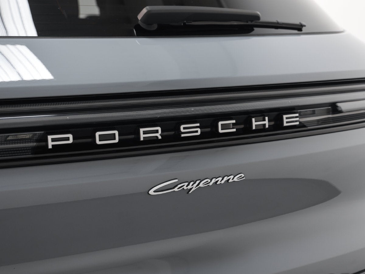 2024 Porsche Cayenne Base