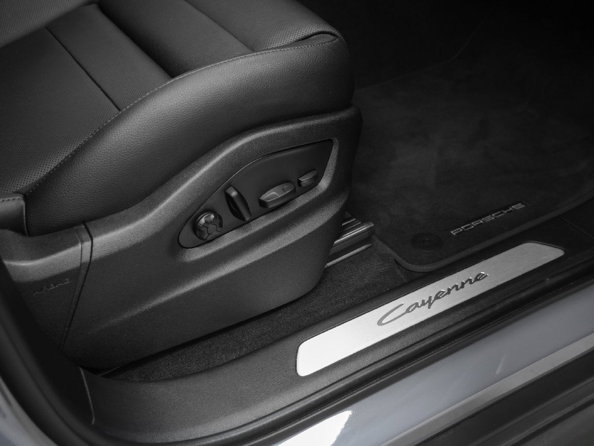 2024 Porsche Cayenne Base