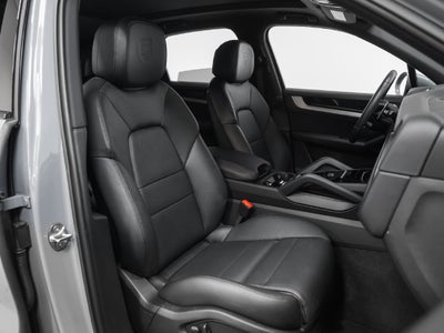 2024 Porsche Cayenne Base