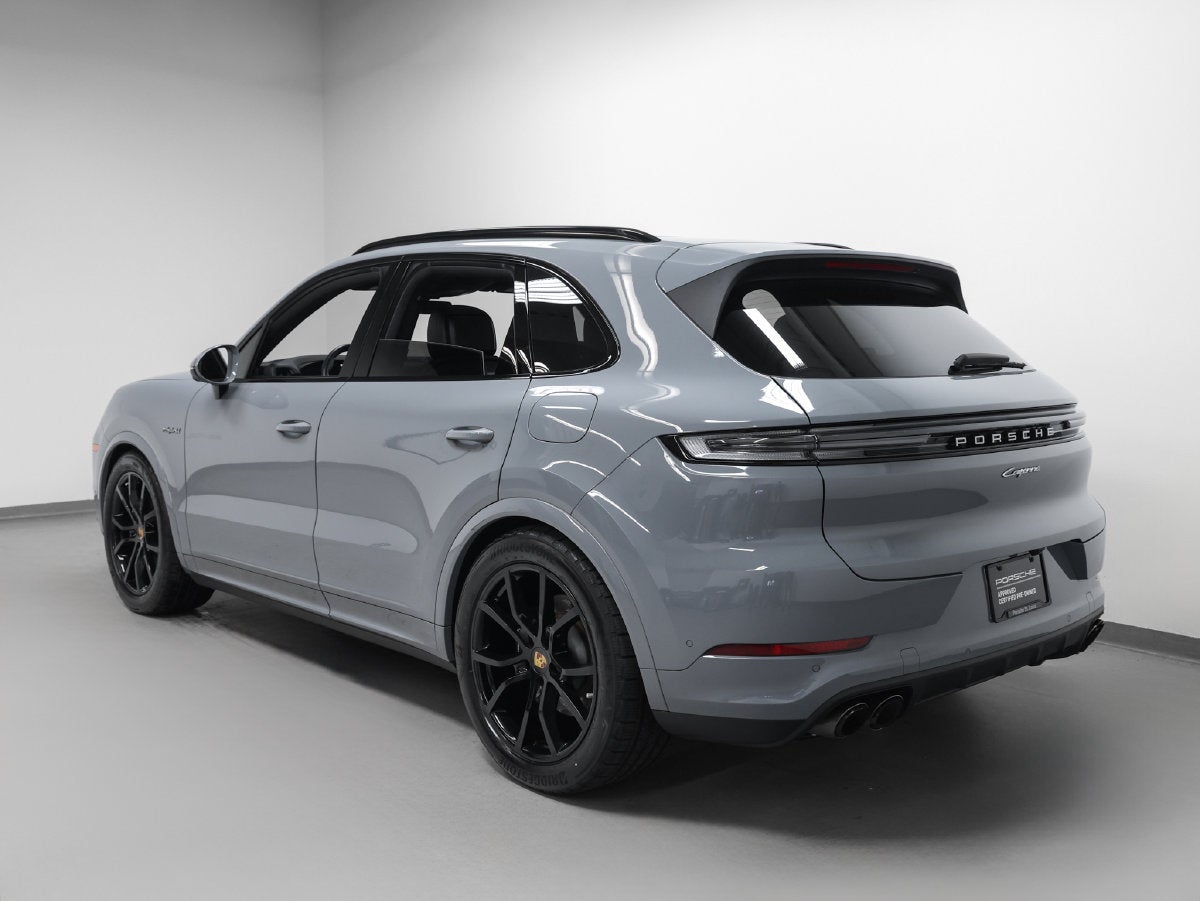 2024 Porsche Cayenne Base
