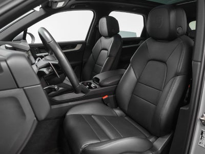 2024 Porsche Cayenne Base