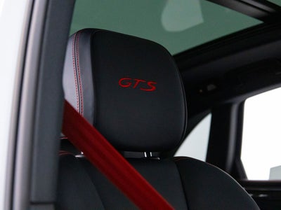 2026 Porsche Macan Macan GTS