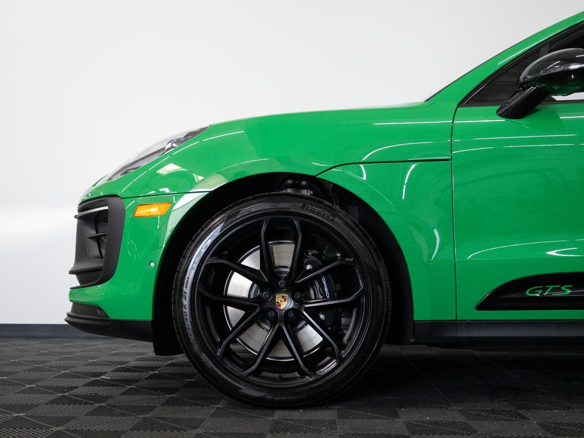 2026 Porsche Macan Macan GTS
