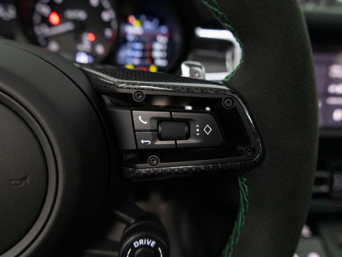 2026 Porsche Macan Macan GTS