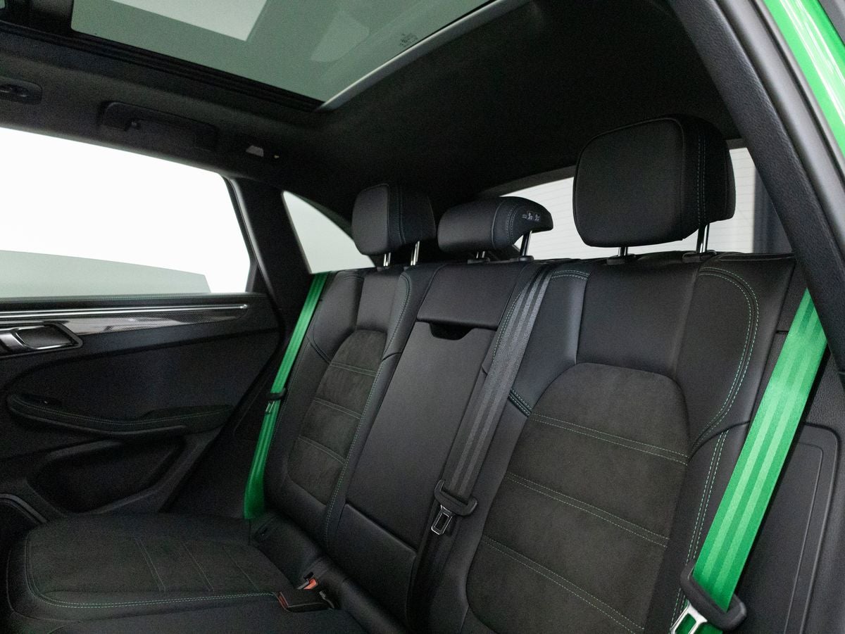 2026 Porsche Macan Macan GTS