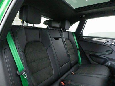 2026 Porsche Macan Macan GTS
