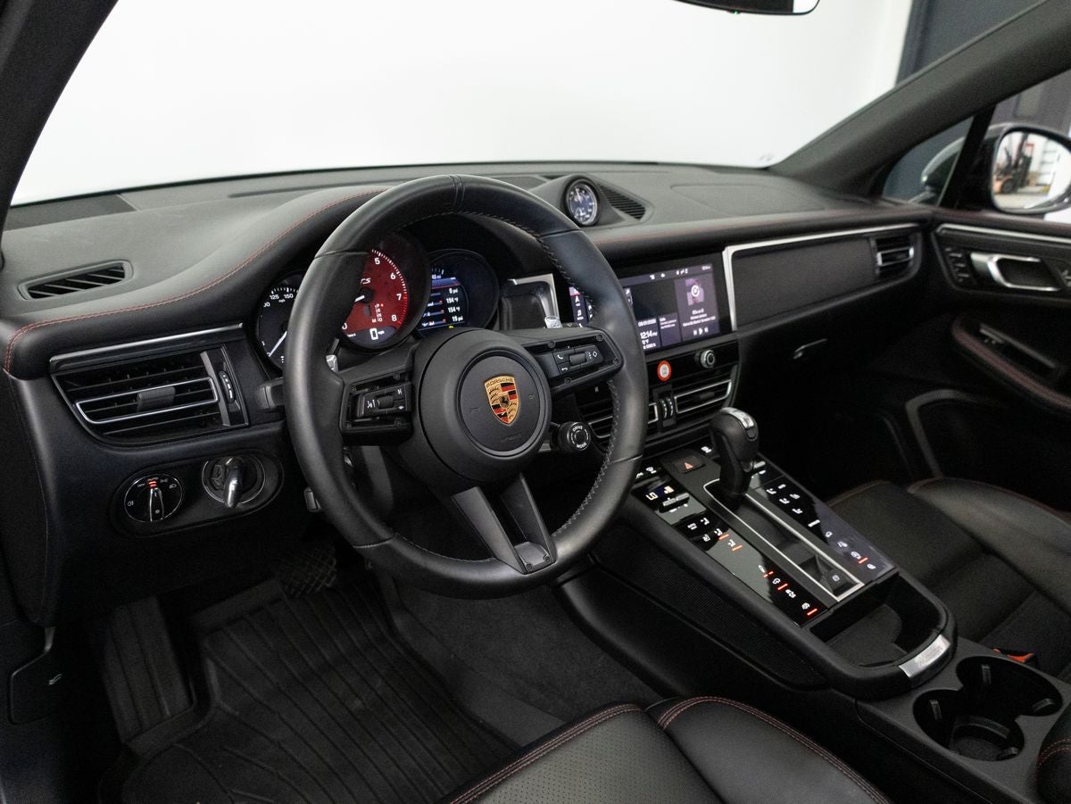 2024 Porsche Macan GTS