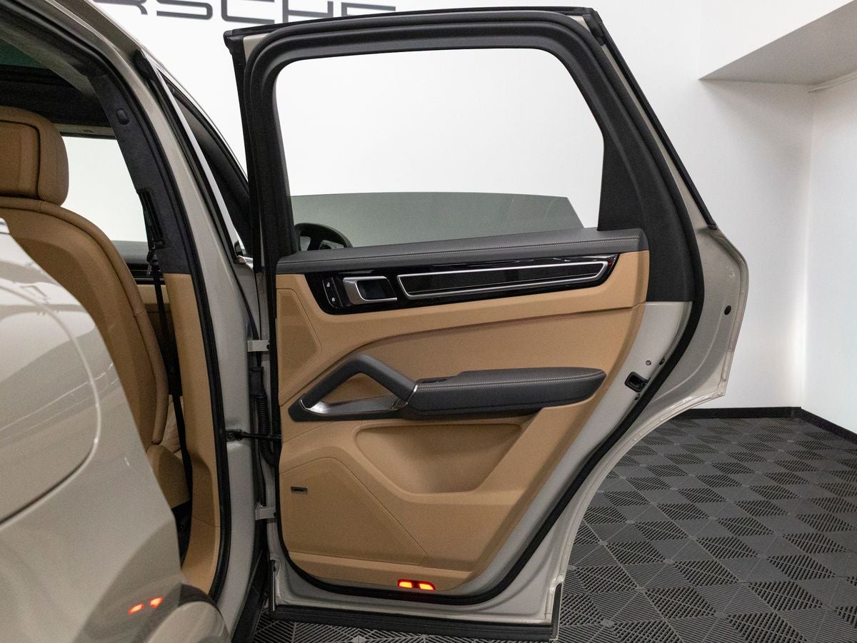 2023 Porsche Cayenne Cayenne Turbo (MY23)