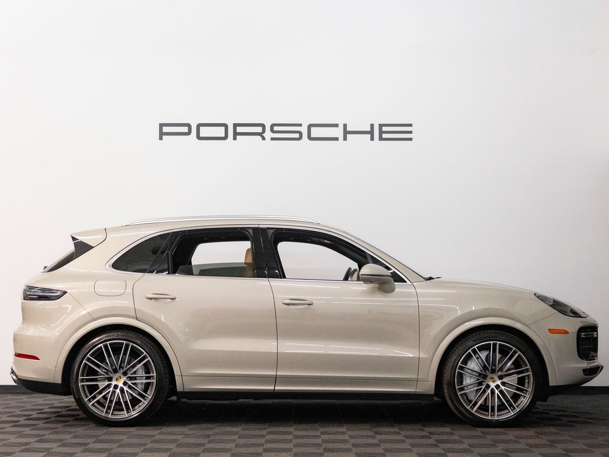 2023 Porsche Cayenne Cayenne Turbo (MY23)