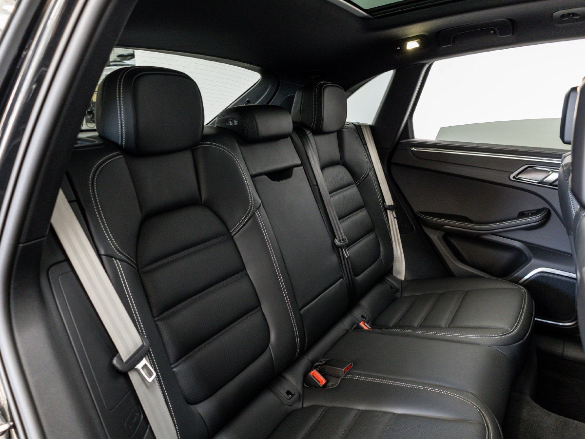 2026 Porsche Macan Macan S