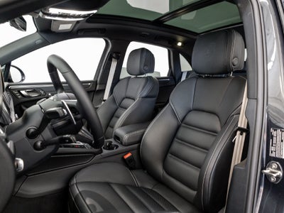 2026 Porsche Macan Macan S