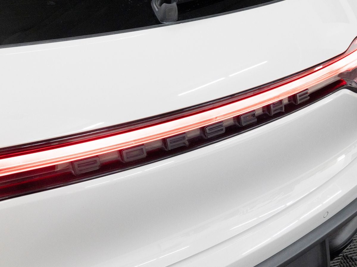 2023 Porsche Macan S