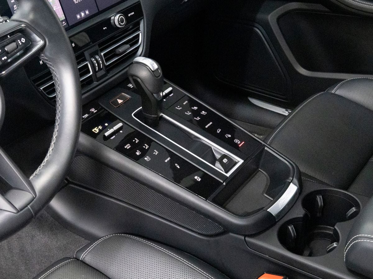 2023 Porsche Macan S