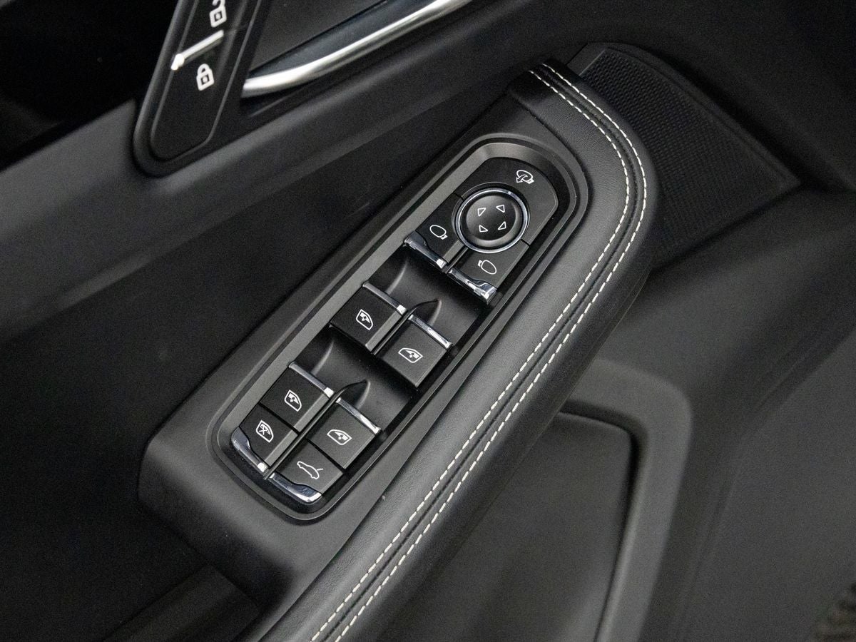 2023 Porsche Macan S