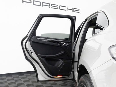 2023 Porsche Macan S