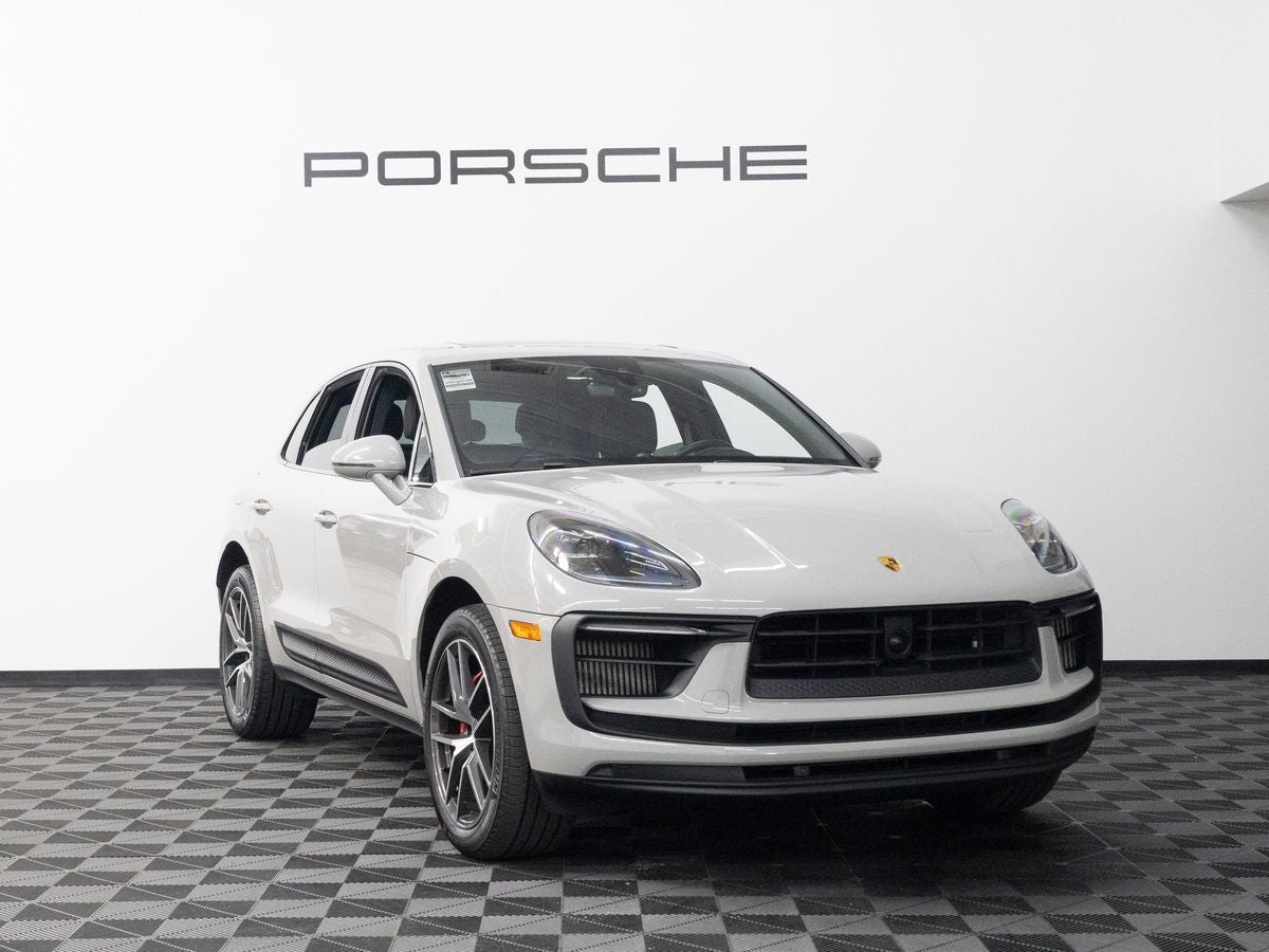 2023 Porsche Macan S