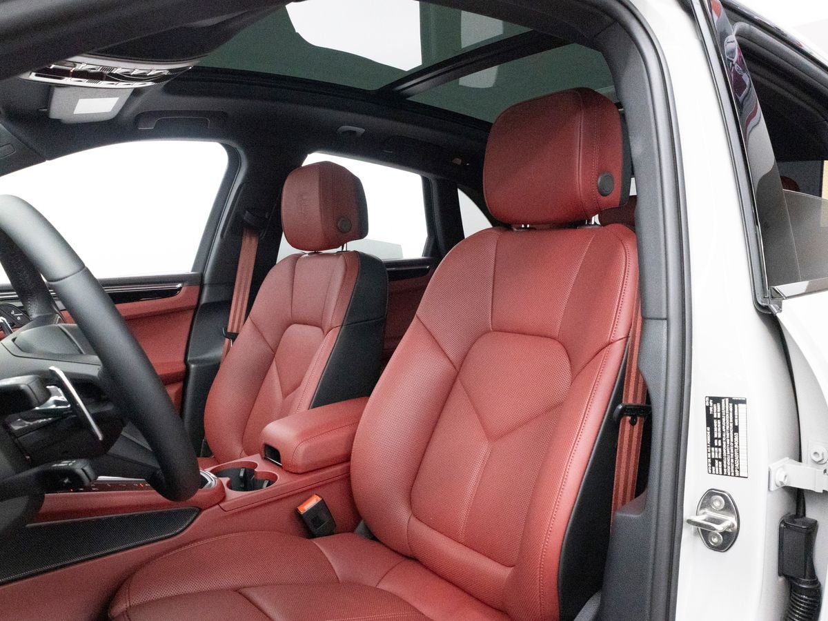 2026 Porsche Macan S