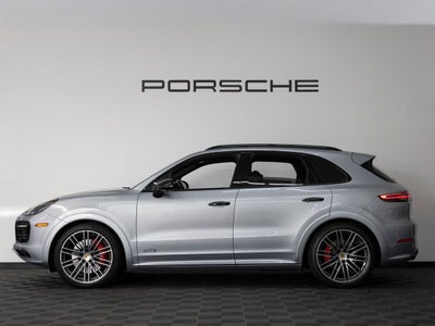2023 Porsche Cayenne Cayenne GTS (MY23)