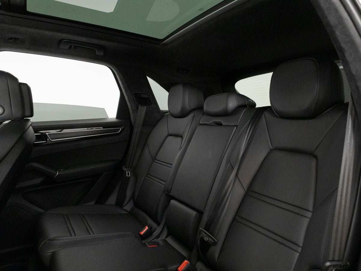 2023 Porsche Cayenne Cayenne GTS