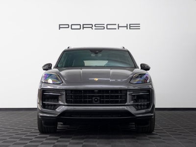 2025 Porsche Cayenne GTS