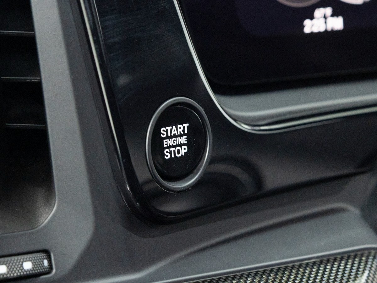 2025 Porsche Cayenne GTS