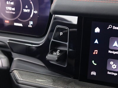 2025 Porsche Cayenne GTS