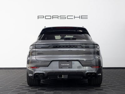 2025 Porsche Cayenne GTS