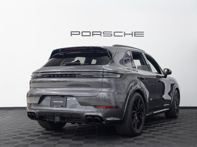 2025 Porsche Cayenne GTS
