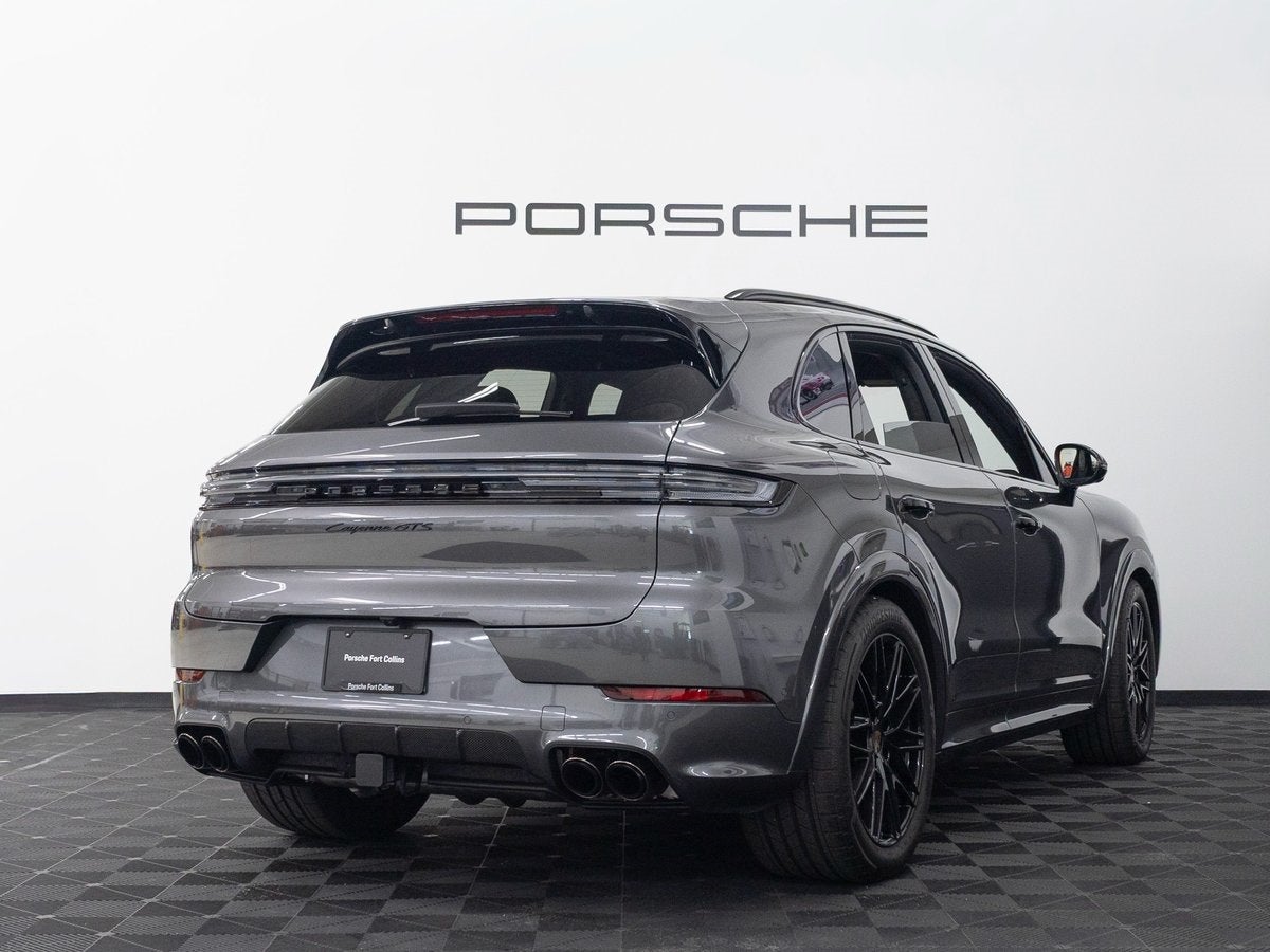 2025 Porsche Cayenne GTS