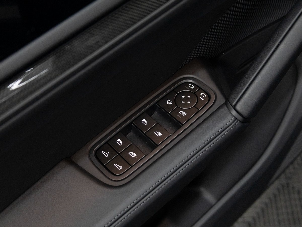 2026 Porsche Cayenne GTS